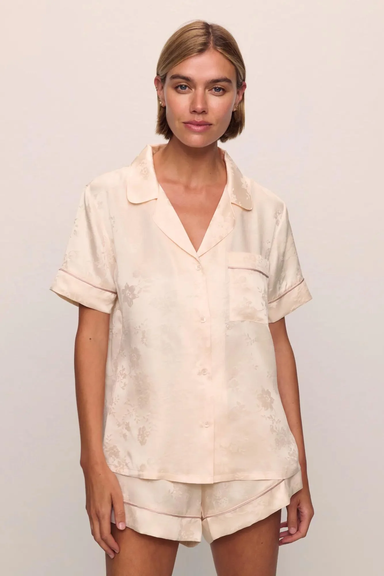 sibling-jacquard-short-sale